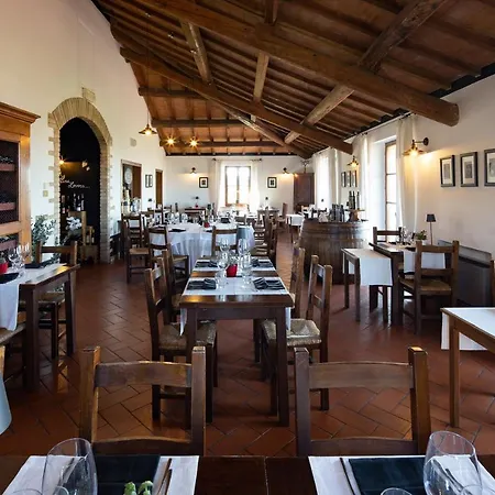 Il Poggio Degli Olivi Çiftlik konaklama *