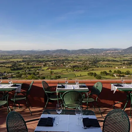 Il Poggio Degli Olivi Çiftlik konaklama *